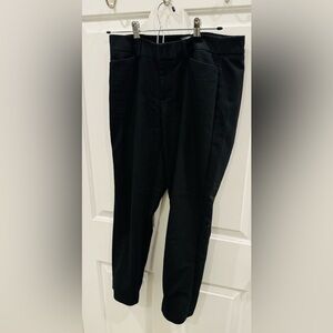 Elle’s Black Ankle Dress Pants(2)